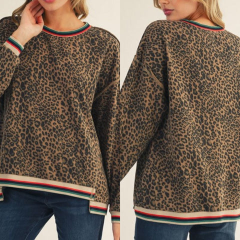 Color Rib Band Detail Leopard Top