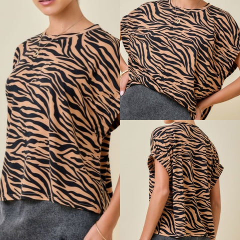 Tigerprint Knit Top With Elastic Sleeve Detail