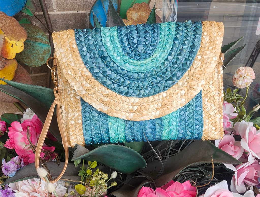 Straw Clutch/Purse