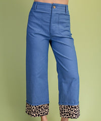 Leopard Cuffed Ankle Cropped Pants