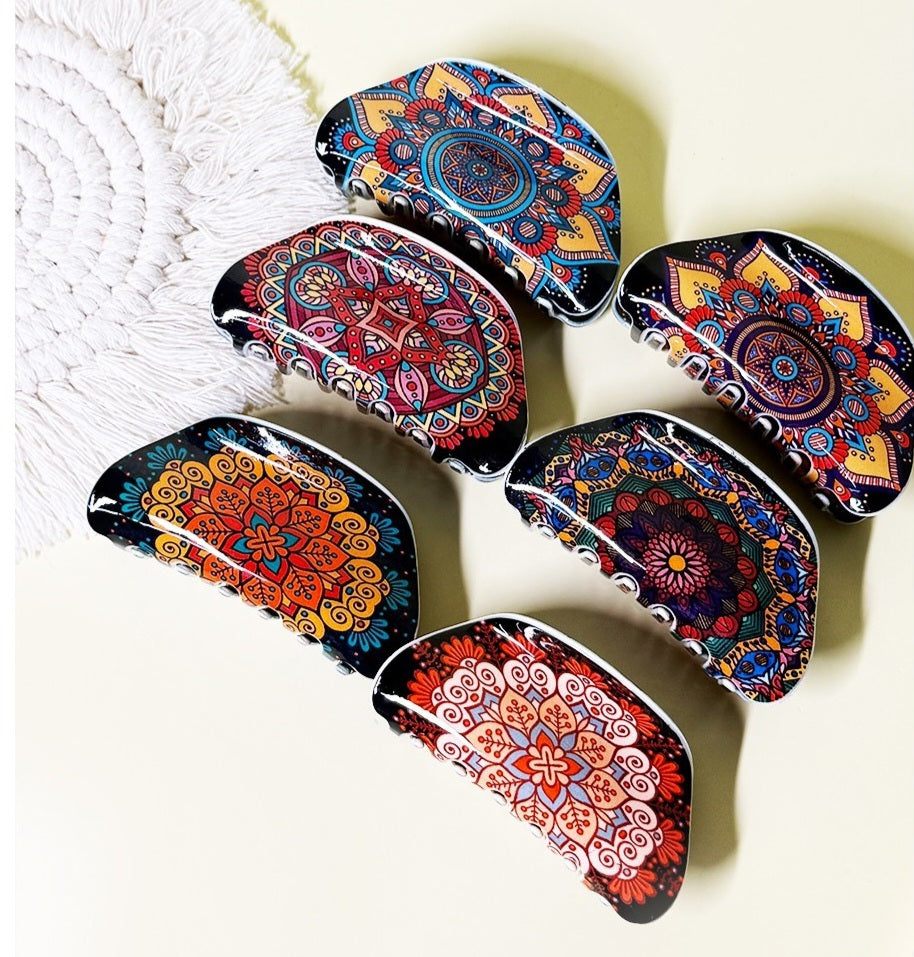 Medallion Printed Hair Claw Clips