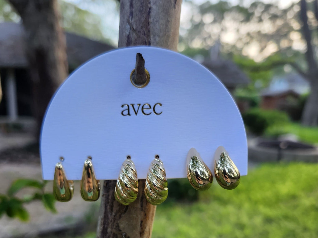 Oblong Gold Hoop Earring Set