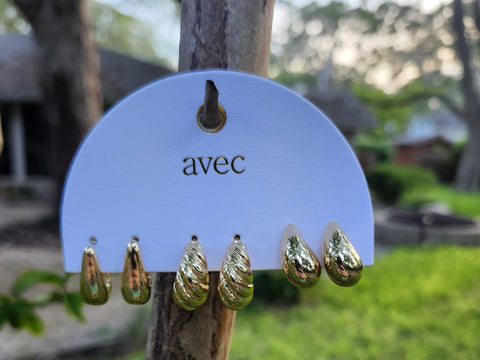 Oblong Gold Hoop Earring Set